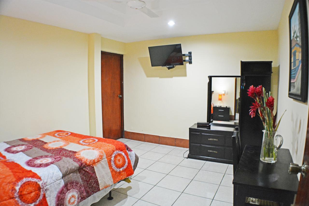 Hotel Plaza Cosiguina Chinandega Exterior photo